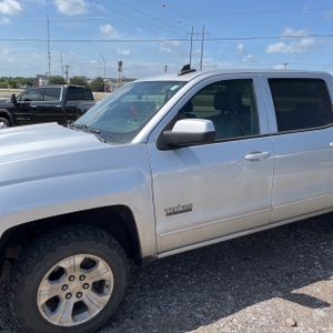 2018 Chevrolet SILVERADO 1500 LT Z71 照片 2