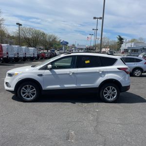 FORD ESCAPE SE - 3