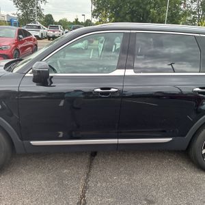 صورة 4 لـ 2025 KIA TELLURIDE S