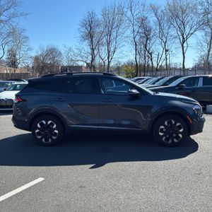 KIA SPORTAGE X-LINE - 10