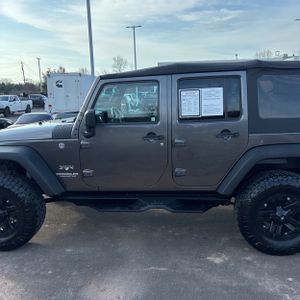 JEEP WRANGLER UNLIMITED SAHARA - 4