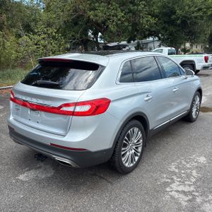 صورة 8 لـ 2017 Lincoln MKX RESERVE