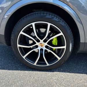 2019 Porsche CAYENNE E-HYBRID — фото 19