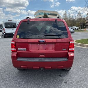 FORD ESCAPE XLT - 7