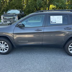 2022 JEEP CHEROKEE LATITUDE LUX 照片 4