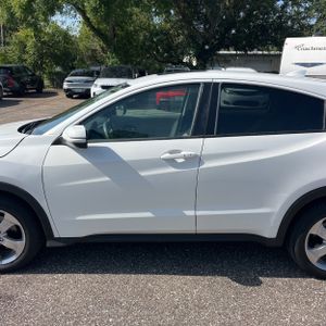 2016 Honda HR-V EX photo 4