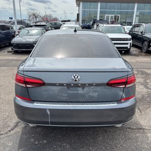 VOLKSWAGEN PASSAT SE - 7