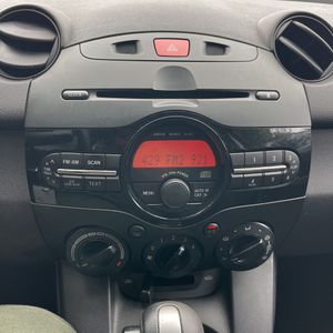 صورة مصغرة 36 لـ 2014 Mazda MAZDA2 TOURING