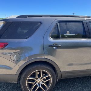 FORD EXPLORER SPORT - 9