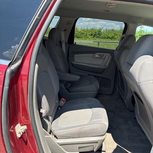 صورة مصغرة 35 لـ 2010 Chevrolet TRAVERSE LT