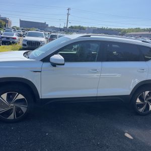 صورة 4 لـ 2024 Volkswagen TAOS SE 4MOTION