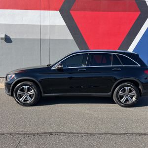 MERCEDES-BENZ GLC - 3