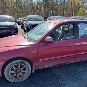 HYUNDAI ELANTRA GLS - 2