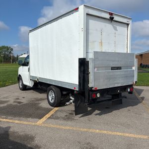 CHEVROLET EXPRESS 3500 - 5