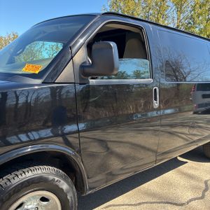 CHEVROLET EXPRESS - 2