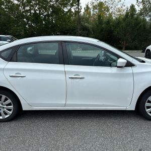 2017 Nissan SENTRA S 照片 11