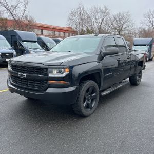 CHEVROLET SILVERADO 1500 CUSTOM - 1