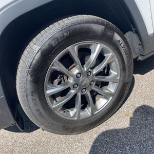 2019 JEEP CHEROKEE LATITUDE PLUS 缩略图 17