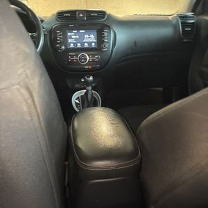 2019 KIA SOUL + 缩略图 34