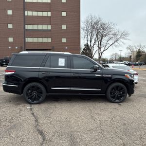 LINCOLN NAVIGATOR RESERVE - 10