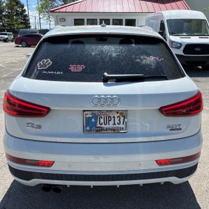 AUDI Q3 2.0T PREMIUM - 7
