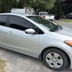 2015 KIA FORTE LX — миниатюра 13