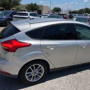 FORD FOCUS SE - 9