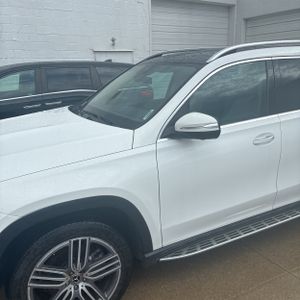 MERCEDES-BENZ GLS - 2