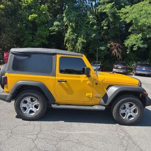 صورة 9 لـ 2019 JEEP WRANGLER SPORT S