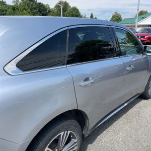 2017 Acura MDX SH-AWD photo 9