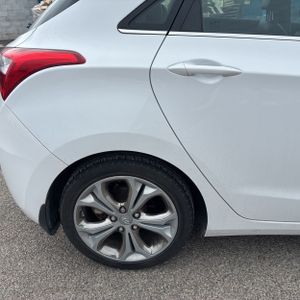 HYUNDAI ELANTRA GT BASE - 9