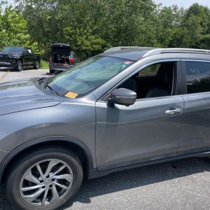 صورة 2 لـ 2015 Nissan ROGUE SL