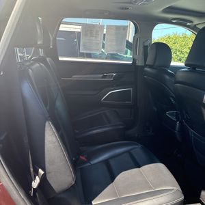 صورة مصغرة 27 لـ 2022 KIA TELLURIDE S
