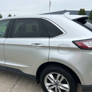 FORD EDGE SEL - 6