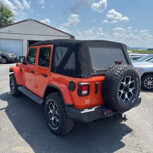 2018 JEEP WRANGLER UNLIMITED SAHARA 照片 5
