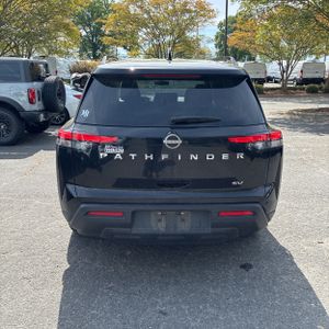 NISSAN PATHFINDER SV - 6