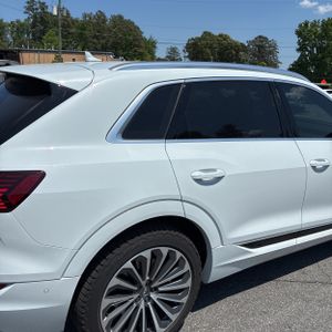 AUDI E-TRON QUATTRO PRESTIGE - 9