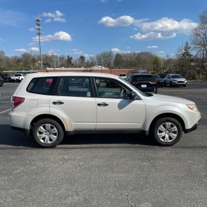 SUBARU FORESTER X - 10