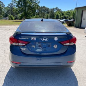 HYUNDAI ELANTRA SE - 7