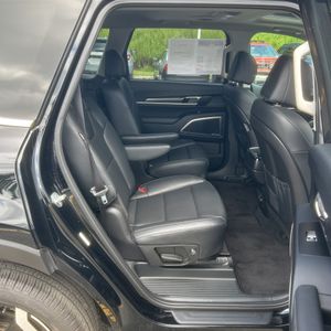 صورة 35 لـ 2024 KIA TELLURIDE S
