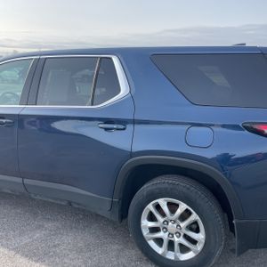 CHEVROLET TRAVERSE LS - 6