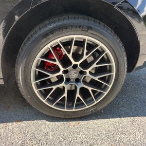 2017 Porsche MACAN TURBO 照片 18