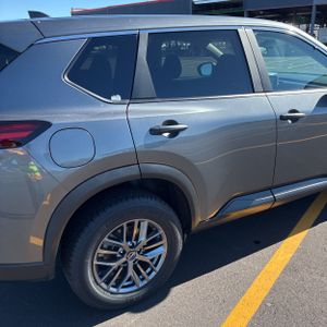 NISSAN ROGUE S INTELLIGENT AWD - 9