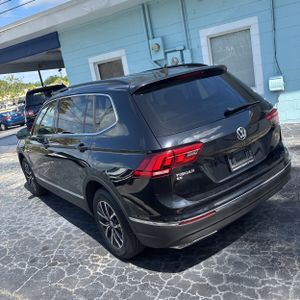 VOLKSWAGEN TIGUAN SE - 5