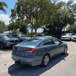 HYUNDAI SONATA SE - 8