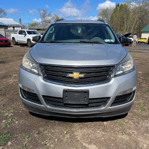 CHEVROLET TRAVERSE LS - 10