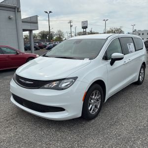 CHRYSLER VOYAGER LX - 1