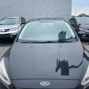 FORD FOCUS SE - 9