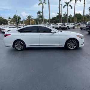 صورة 10 لـ 2015 Hyundai GENESIS 3.8L