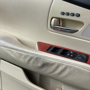 صورة 64 لـ 2010 Lexus RX 350 BASE
